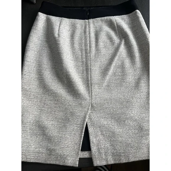 Banana Republic Pencil Skirt Black Trim Size 4 Lined 22" Back Slit - Picture 5 of 9